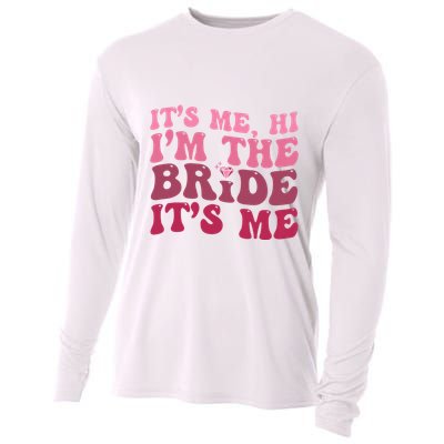  Bride Funny Its Me Hi I'm The Bride Its Me Cooling Performance Long Sleeve Crew