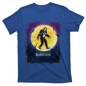 Bigfoot Full Moon Silhouette Retro Halloween T-Shirt