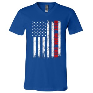 Best Firefighter Mom Ever With Usa Flag Red Line Gift V-Neck T-Shirt