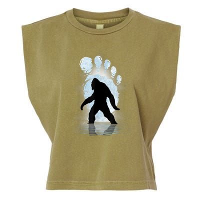 Bigfoot Footprint Moon Light Funny Sasquatch Garment-Dyed Women's Muscle Tee
