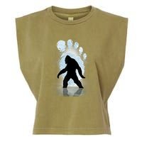 Bigfoot Footprint Moon Light Funny Sasquatch Garment-Dyed Women's Muscle Tee