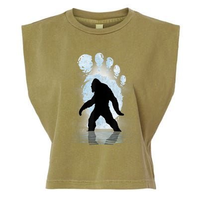 Bigfoot Footprint Moon Light Funny Sasquatch Garment-Dyed Women's Muscle Tee