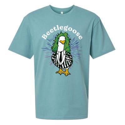 Beetlegoose Funny Silly Goose Spooky Design Funny Goose Costume Music Characters Sueded Cloud Jersey T-Shirt