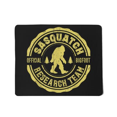 Bigfoot Finding Sasquatch Research Team Men Retro Vintage Mousepad