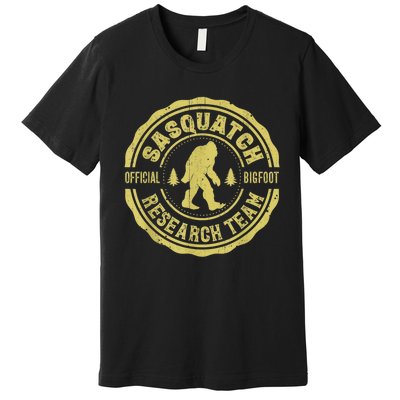 Bigfoot Finding Sasquatch Research Team Men Retro Vintage Premium T-Shirt