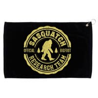 Bigfoot Finding Sasquatch Research Team Men Retro Vintage Grommeted Golf Towel