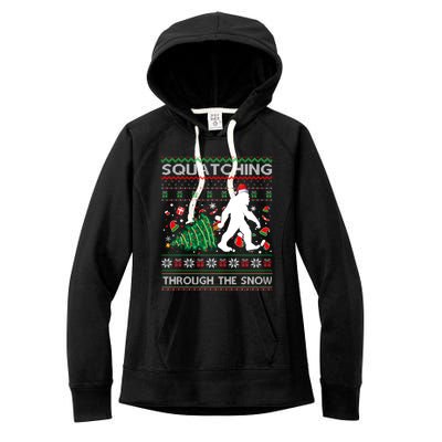 Big Foot Squatching Through The Snow Sasquatches Christmas Gift Women's Fleece Hoodie