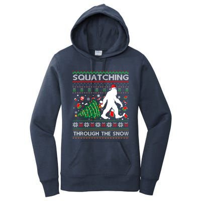 Big Foot Squatching Through The Snow Sasquatches Christmas Gift Women's Pullover Hoodie