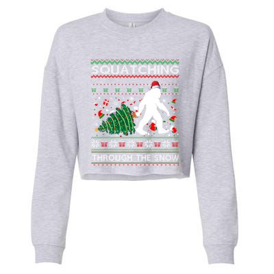 Big Foot Squatching Through The Snow Sasquatches Christmas Gift Cropped Pullover Crew