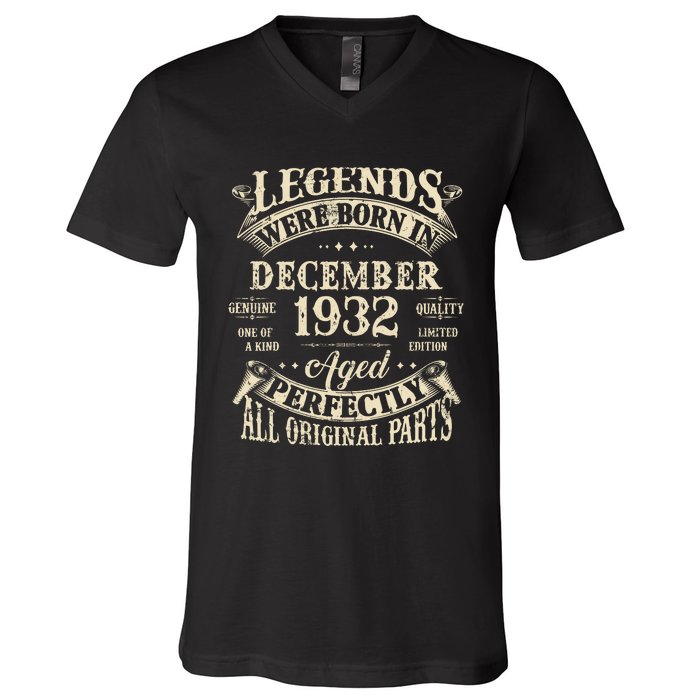 Birthday Gift 1932 Legend December 1932 V-Neck T-Shirt