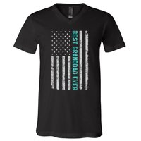 Best Granddad Ever Funny Fathers Day Vintage American Flag V-Neck T-Shirt