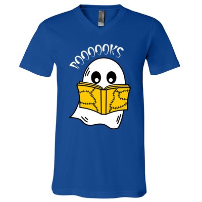 Booooks Ghost Halloween Reading Cute Ghost Reading Book Cool Gift V-Neck T-Shirt