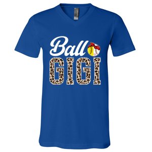 Ball Gigi Leopard Softball Baseball Gigi Grandma Meaningful Gift V-Neck T-Shirt