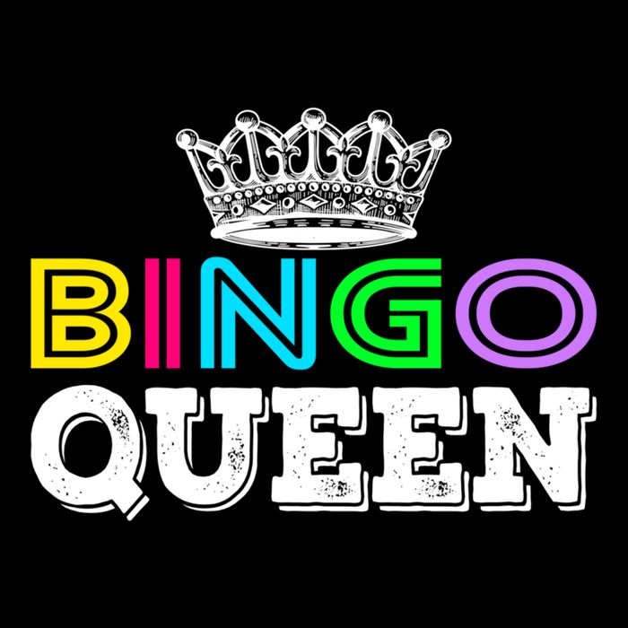 Bingo Gift Queen Funny Bingo Queen Funny Gift Moms Gift Women's Crop Top Tee