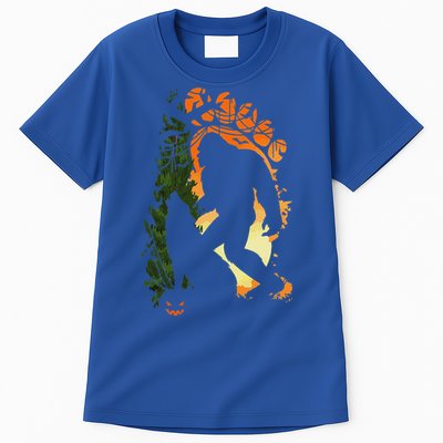 Bigfoot Halloween Costume Sasquatch Silhouette Wolf Howling Tall T-Shirt