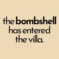 Bombshell Has Entered The Villa Funy Got A Text Chat Meme Drawstring Bag