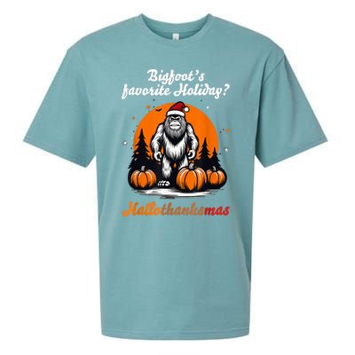 Bigfoots Hallothanksmas Holiday Pumpkin Field Christmas Hat Sueded Cloud Jersey T-Shirt