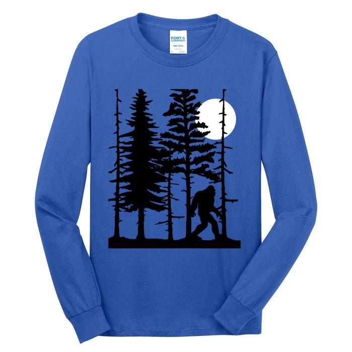 Bigfoot Hiding In Forest For Sasquatch Believers Gift Tall Long Sleeve T-Shirt