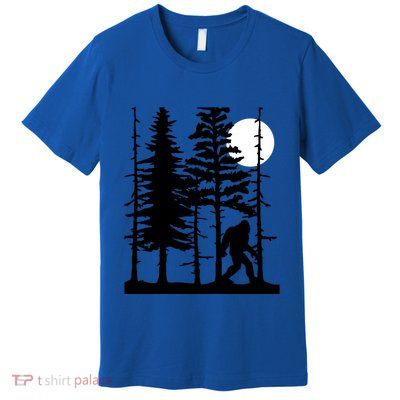 Bigfoot Hiding In Forest For Sasquatch Believers Gift Premium T-Shirt