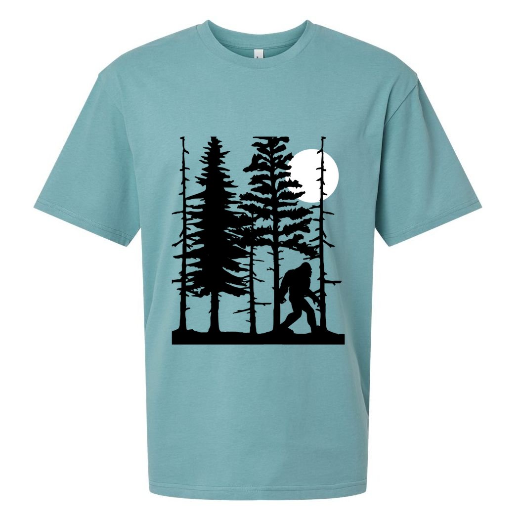 Bigfoot Hiding In Forest For Sasquatch Believers Gift Sueded Cloud Jersey T-Shirt