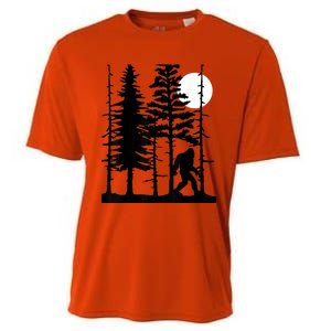 Bigfoot Hiding In Forest For Sasquatch Believers Cooling Performance Crew T-Shirt