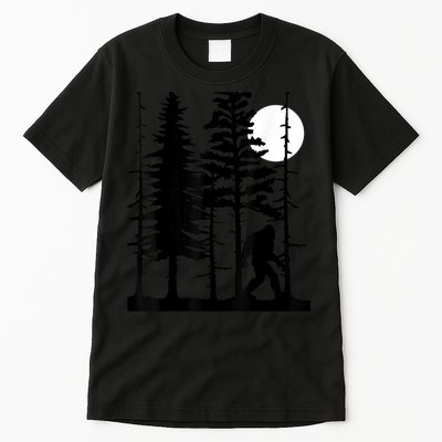 Bigfoot Hiding In Forest For Sasquatch Believers Tall T-Shirt