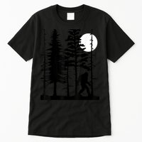 Bigfoot Hiding In Forest For Sasquatch Believers Tall T-Shirt