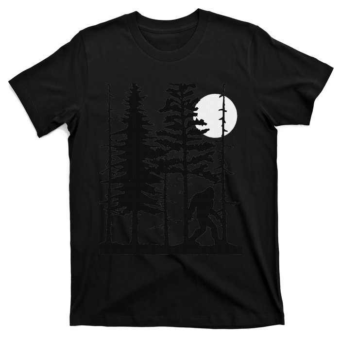 Bigfoot Hiding In Forest For Sasquatch Believers T-Shirt