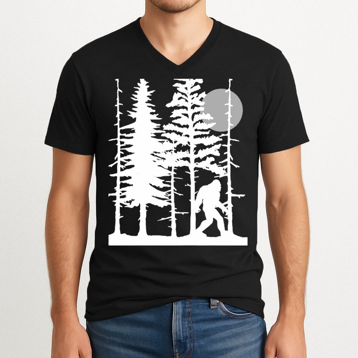 Bigfoot Hiding In Forest For Sasquatch Believers V-Neck T-Shirt