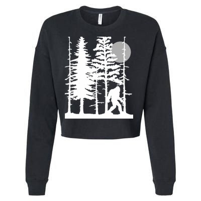 Bigfoot Hiding In Forest For Sasquatch Believers Cropped Pullover Crew