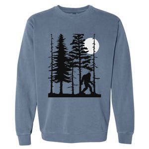 Bigfoot Hiding In Forest For Sasquatch Believers Garment-Dyed Sweatshirt