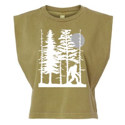 Bigfoot Hiding In Forest For Sasquatch Believers Garment-Dyed Women's Muscle Tee