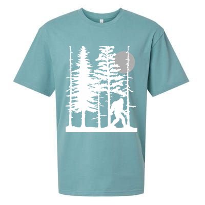 Bigfoot Hiding In Forest For Sasquatch Believers Sueded Cloud Jersey T-Shirt