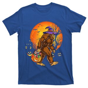 Bigfoot Halloween Sasquatch Skeleton Costume Moon Pumpkins T-Shirt