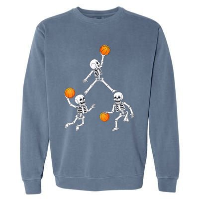 Basketball Halloween Skeleton Dunking Dribble Boys Teen Garment-Dyed Sweatshirt