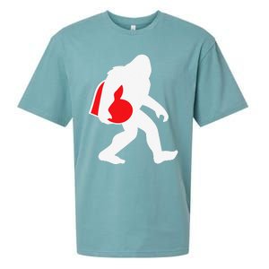 Bigfoot Heart Valentine's Day, Cute Anniversary Gift Sueded Cloud Jersey T-Shirt