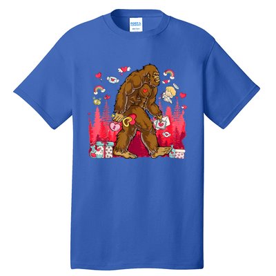 Bigfoot Heart Valentines Day Love Sasquatch Believe Tall T-Shirt