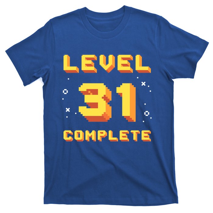 Born In 1990 Level 31 Complete 31th Birthday Retro Gaming Gift T-Shirt