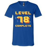 Born In 1943 Level 78 Complete 78th Birthday Retro Gaming Gift V-Neck T-Shirt