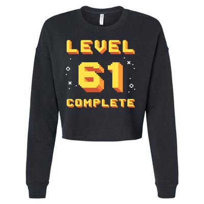 Born In 1960 Level 61 Complete 61th Birthday Retro Gaming Meaningful Gift Cropped Pullover Crew