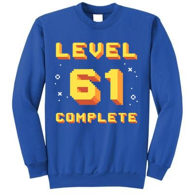 Born In 1960 Level 61 Complete 61th Birthday Retro Gaming Meaningful Gift Sweatshirt