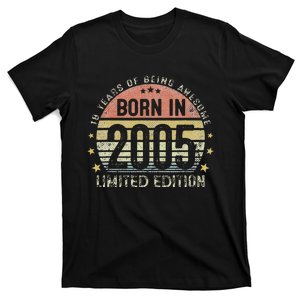 Born In 2005 18 Years Old 18th Birthday Gifts For T-Shirt