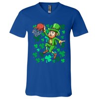 Basketball Irish Basketball Dunk Leprechaun St Patrick's Day Gift V-Neck T-Shirt