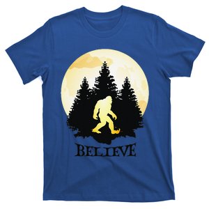 Believe In Bigfoot Funny Halloween T-Shirt