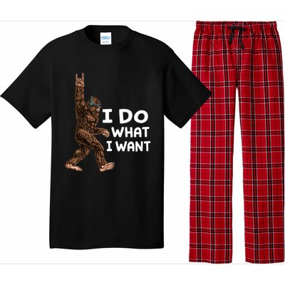 Bigfoot I Do What I Want Funny Believe In Sasquatch Pajama Set