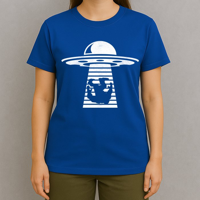 Bigfoot UFO Abduction Believe T-Shirt