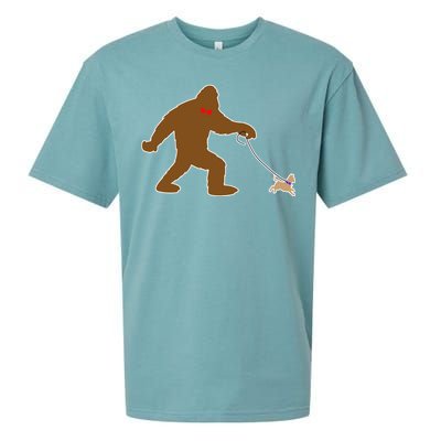 Bigfoot Walking Chihuahua Dog Sueded Cloud Jersey T-Shirt