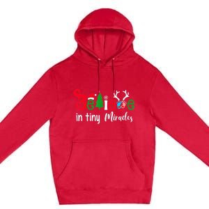 Believe In Magic Of Tiny Mistletoes NICU Nurse Christmas Premium Pullover Hoodie