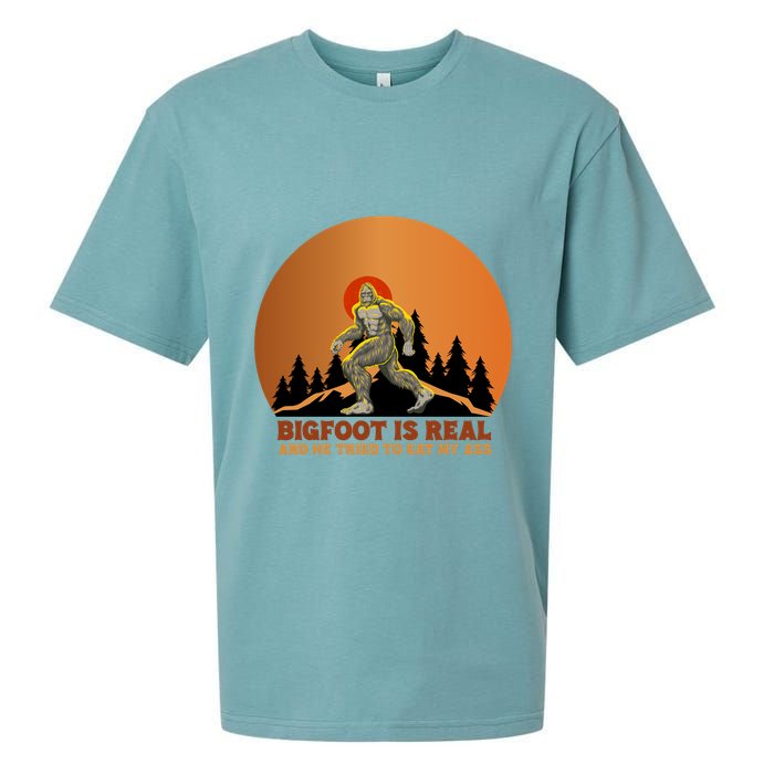 Bigfoot Is Real And He Tried To Eat My Ass Funny Sasquatch Sueded Cloud Jersey T-Shirt
