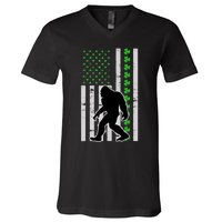 Bigfoot Irish St Patricks Day USA Flag Boy Sasquatch V-Neck T-Shirt